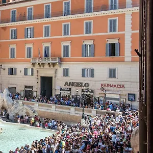 La Finestra Su Fontana Di Trevi - Charming View , Rome Italy