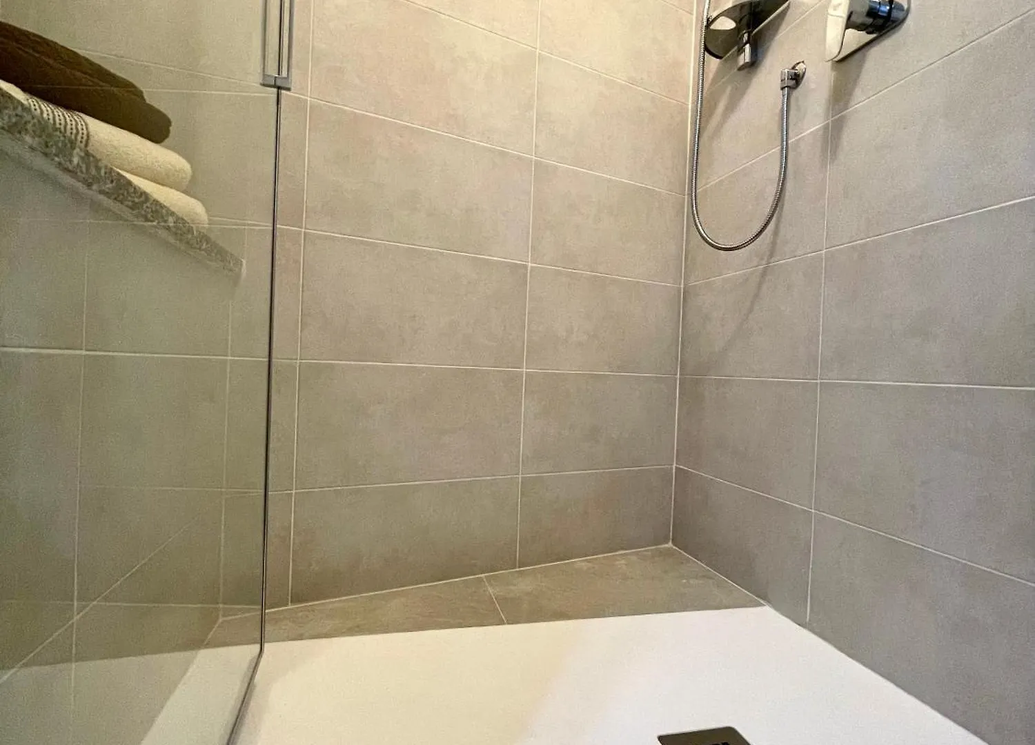 Lg Lake - Boutique Apartments And Rooms - Brienno 0*,